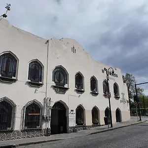 Hostalgia Hotel